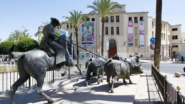 Estupendo Loft Plaza De Toros * لقنت